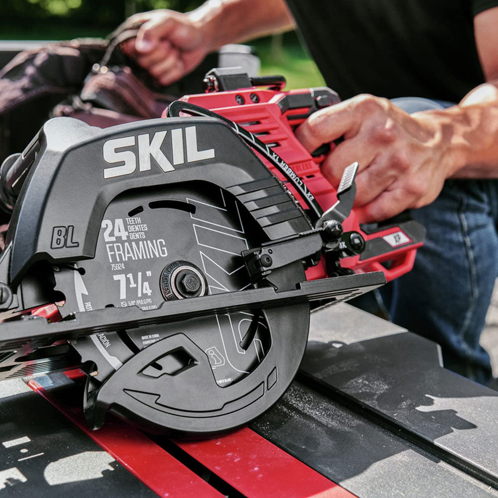SKIL 2x20V PWR CORE 20 XP Brushless 7-1 4” Rear Handle Circular Saw Kit Includes Two 5.0Ah Batteries and Dual Port Auto PWR JUMP Charger-CR5429B-20, - 1